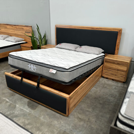 Coventry Solid Marri Gas Lift Bed